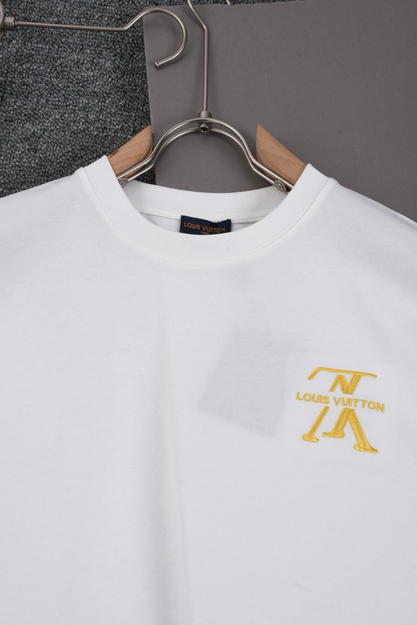 ブランドTシャツ背面デザイン